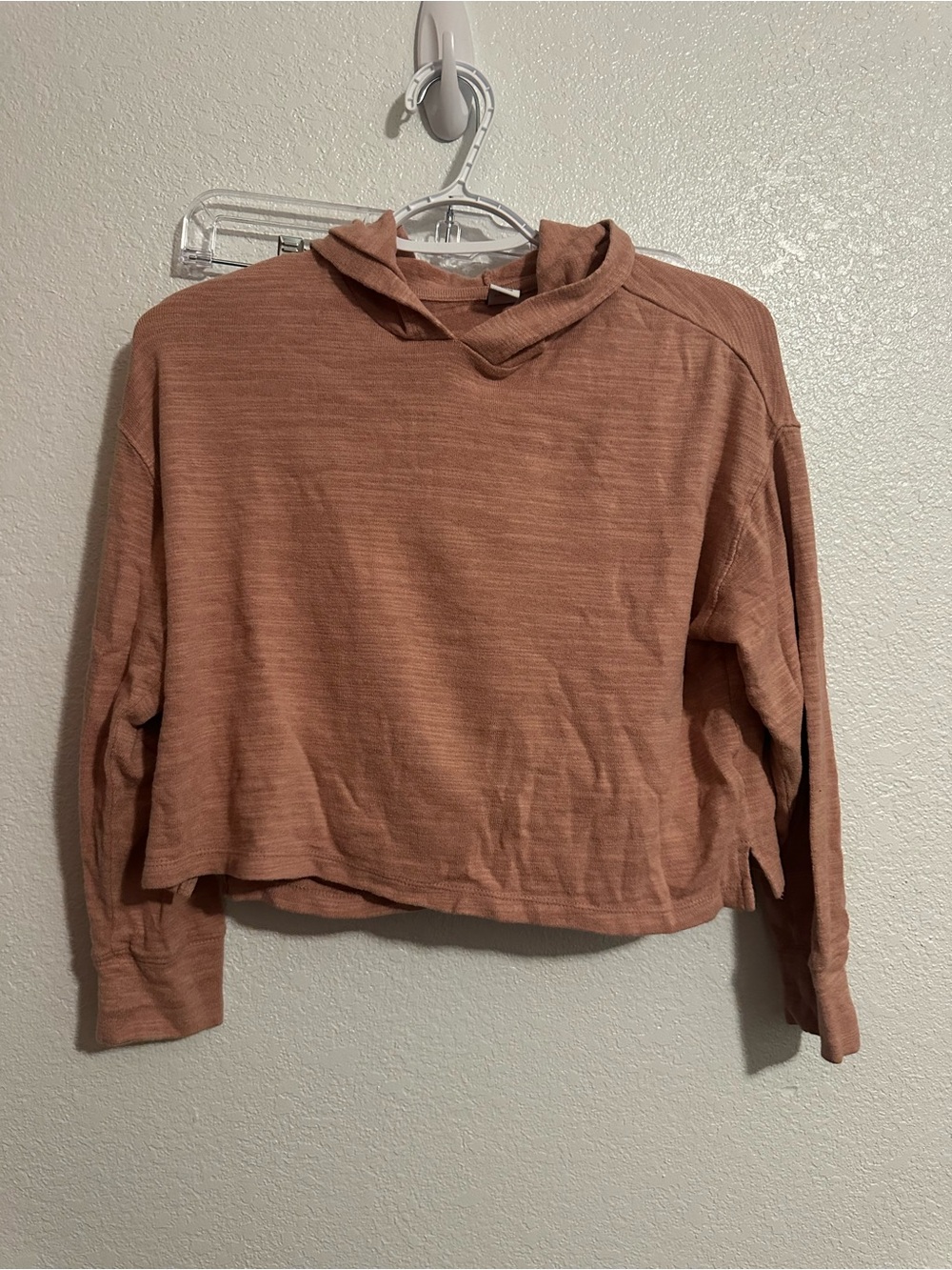 Old Navy Cropped Hoodie in Rust-Brown